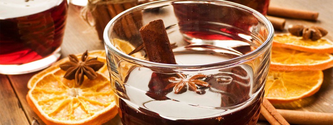 Xριστουγεννιάτικο ζεστό κρασί με μπαχαρικά